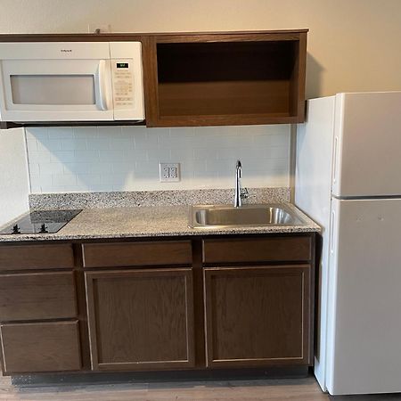 Woodspring Suites Detroit Madison Heights Kültér fotó