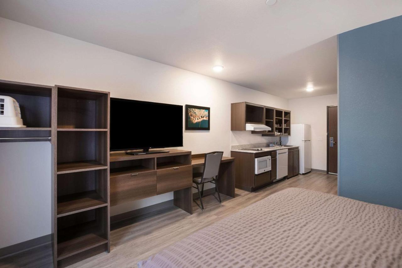 Woodspring Suites Detroit Madison Heights Kültér fotó