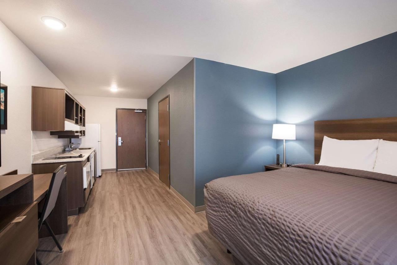 Woodspring Suites Detroit Madison Heights Kültér fotó