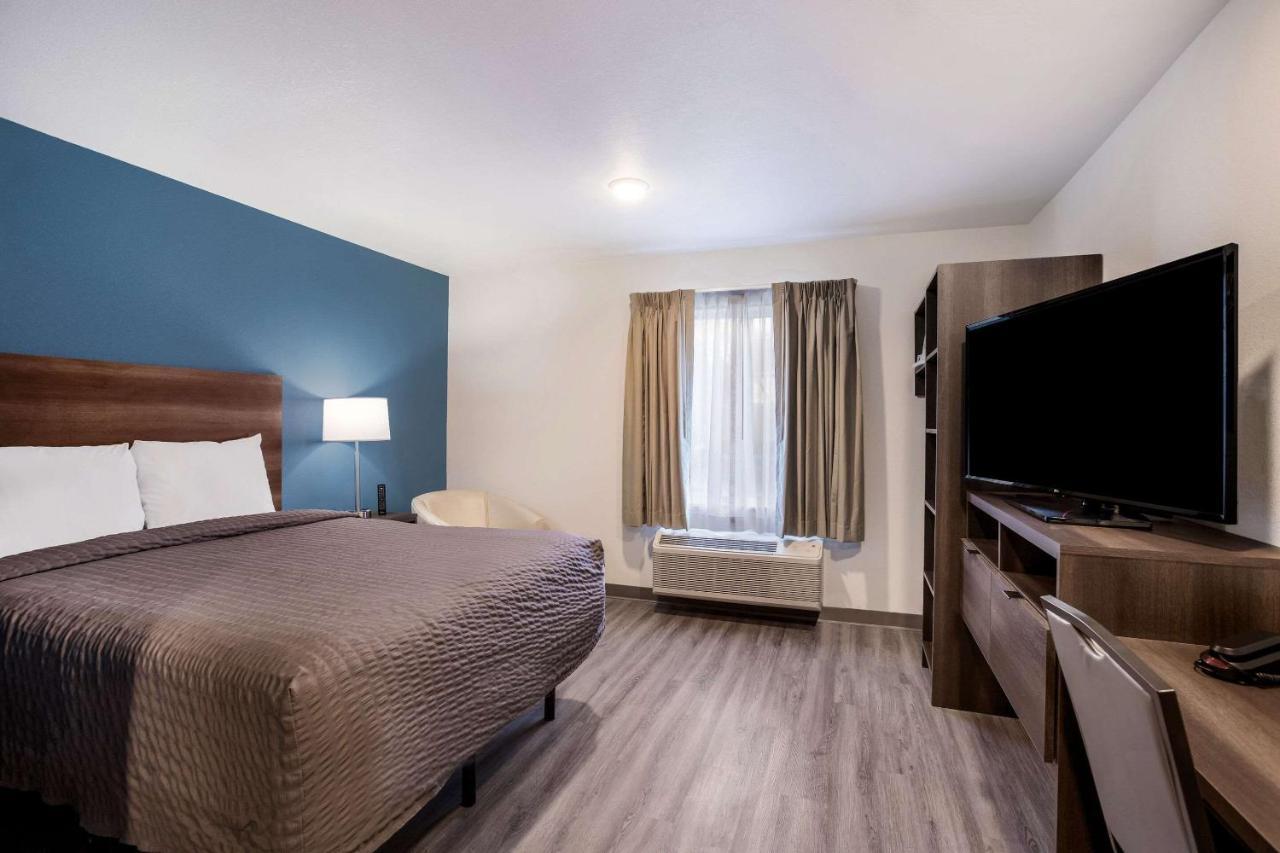 Woodspring Suites Detroit Madison Heights Kültér fotó