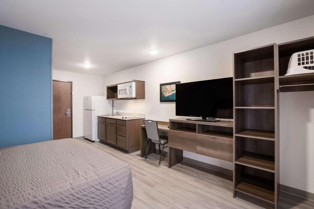 Woodspring Suites Detroit Madison Heights Kültér fotó