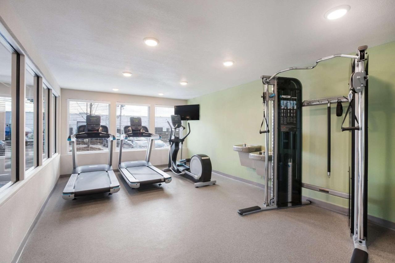 Woodspring Suites Detroit Madison Heights Kültér fotó