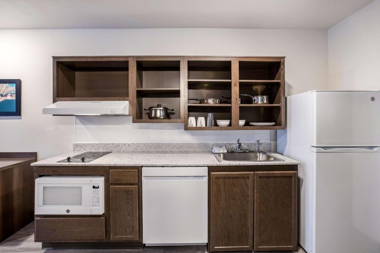 Woodspring Suites Detroit Madison Heights Kültér fotó